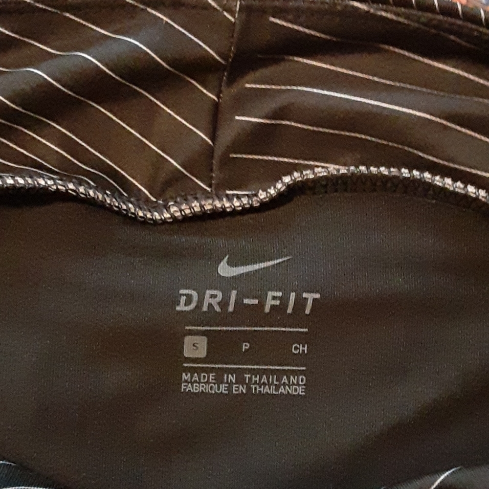 Nike tennis skort